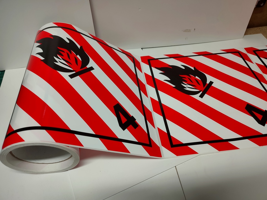 CLASE 4.1 SÓLIDOS INFLAMABLES 250X250 R50