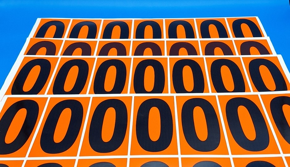 PACK NUMERACIÓN NARANJA 14UDS / HOJA IMPRESA  - NUMERO - 0